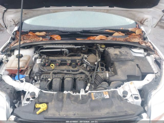 1FADP3F23EL425828 Ford FOCUS SE