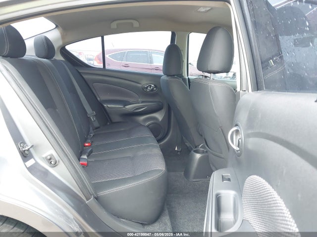 3N1CN7AP8JL860805 Nissan Versa 1.6 Sv