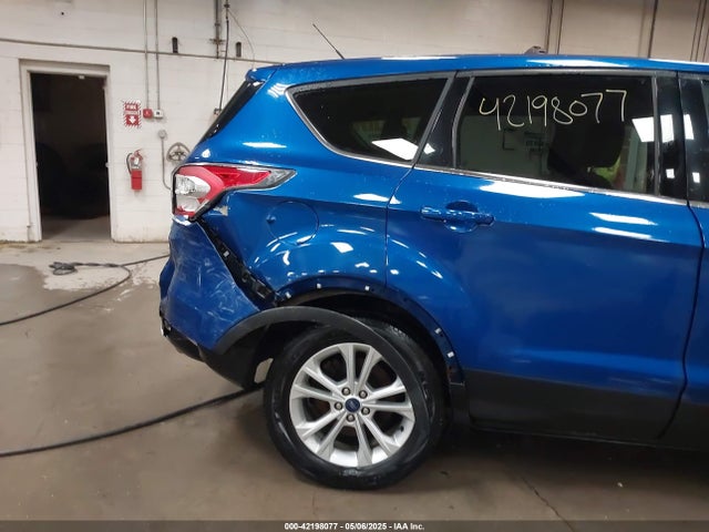 1FMCU9G93HUA28773 Ford ESCAPE SE