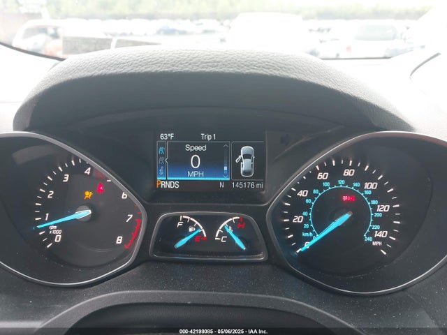 1FMCU9GX2FUA98258 Ford ESCAPE SE