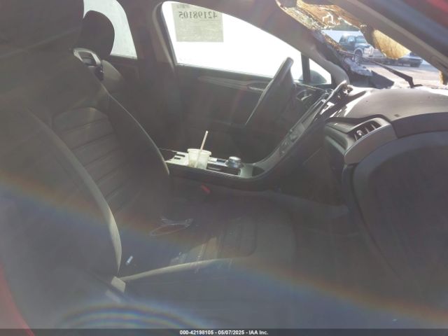3FA6P0HD5LR229457 Ford FUSION SE