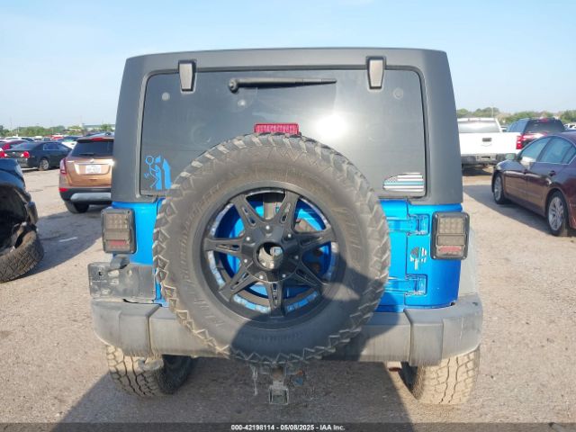 1C4BJWDG9FL534301 Jeep Wrangler Unlimited Sport