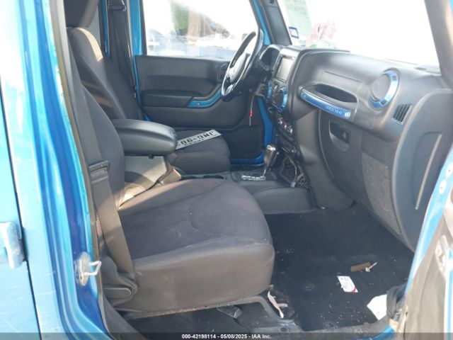 1C4BJWDG9FL534301 Jeep Wrangler Unlimited Sport