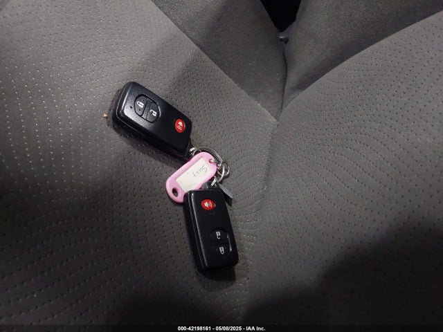 Toyota Prius Two 2014 JTDKN3DU7E1812020 Image 11