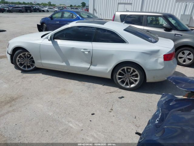 2013 AUDI A5 WAULFAFR1DA068084 Photo 2