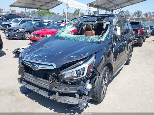 Subaru Forester Touring 2019 JF2SKAWC2KH574888 Image 2