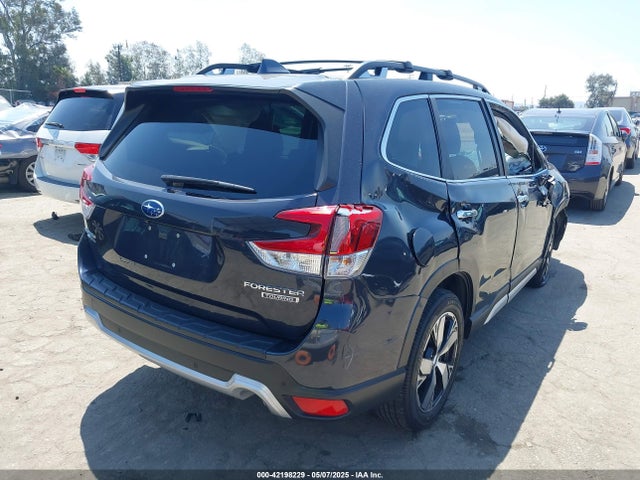 Subaru Forester Touring 2019 JF2SKAWC2KH574888 Image 4
