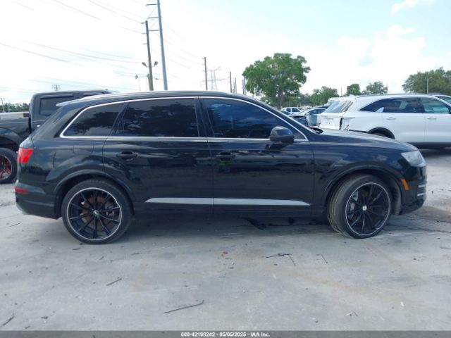 WA1VAAF71HD009205 Audi Q7 3.0t Premium