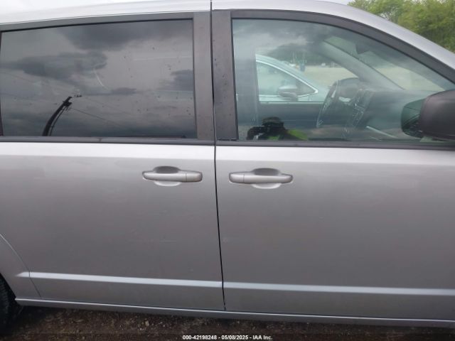 2C4RDGBG8JR151450 Dodge Grand Caravan Se