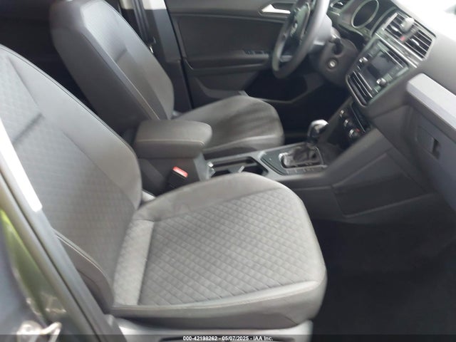 3VV1B7AX0MM030915 Volkswagen Tiguan 2.0t S