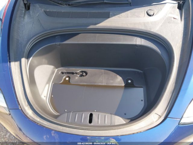 5YJ3E1EB0JF064945 Tesla Model 3 Long Range/performance