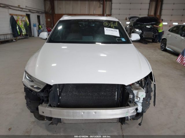 WA1ECCFS3HR004293 Audi Q3 2.0t Premium