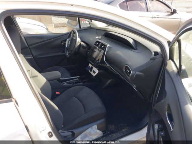 2017 TOYOTA PRIUS PRIME JTDKARFP4H3065264 Photo 4