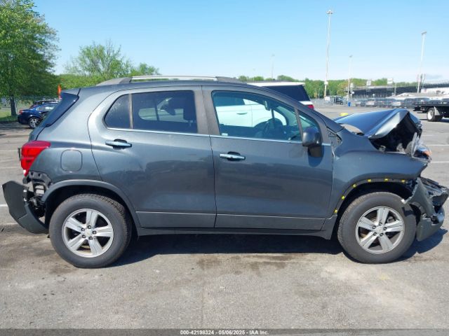 KL7CJPSB5JB687447 Chevrolet Trax Lt