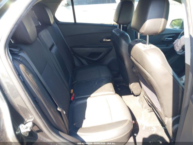 KL7CJPSB5JB687447 Chevrolet Trax Lt