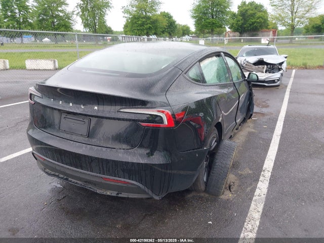 2025 TESLA MODEL 3 5YJ3E1EA1SF911335 Photo 3