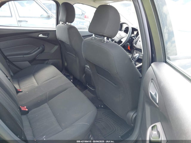 1FADP3F20HL346606 Ford FOCUS SE