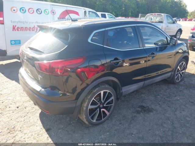 JN1BJ1CR5HW101326 Nissan Rogue Sport Sl