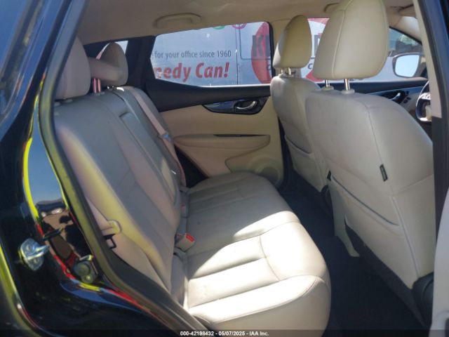 JN1BJ1CR5HW101326 Nissan Rogue Sport Sl