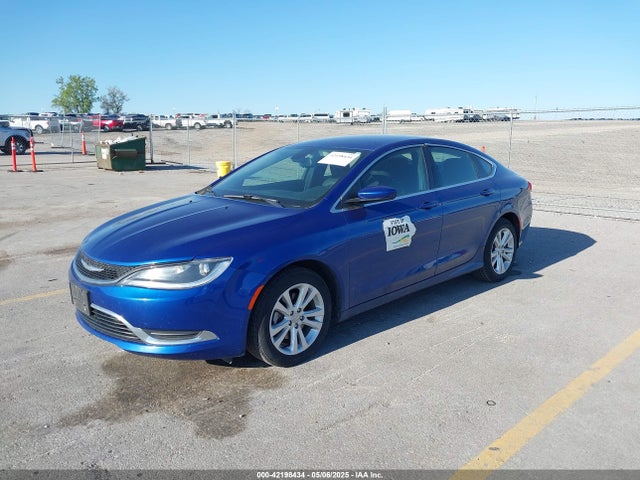 Chrysler 200 Limited 2015 1C3CCCAB8FN697293 Image 2