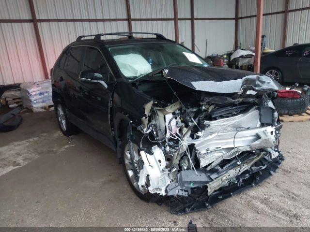 2T3C1RFV8RW305725 auction archive image