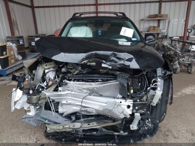2T3C1RFV8RW305725 Toyota Rav4 Xle Premium