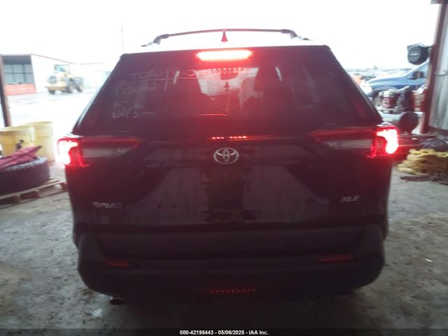 2T3C1RFV8RW305725 Toyota Rav4 Xle Premium
