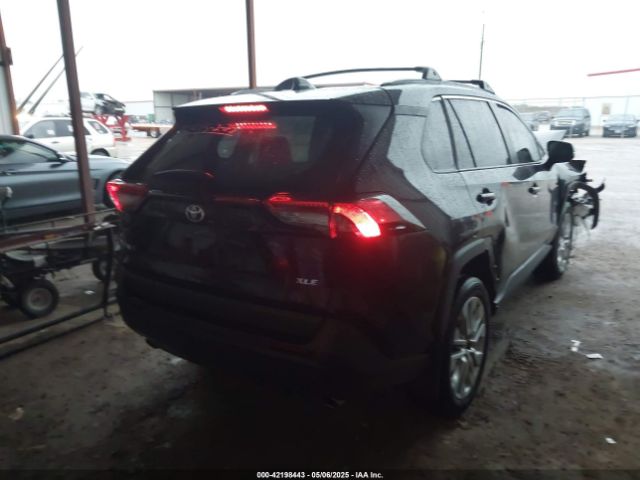 2T3C1RFV8RW305725 Toyota Rav4 Xle Premium