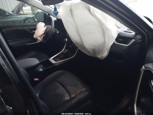 2T3C1RFV8RW305725 Toyota Rav4 Xle Premium