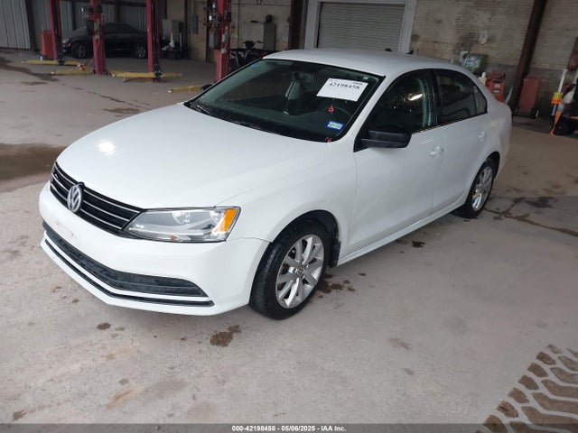 3VWD17AJ9FM271575 Volkswagen Jetta 1.8t Se