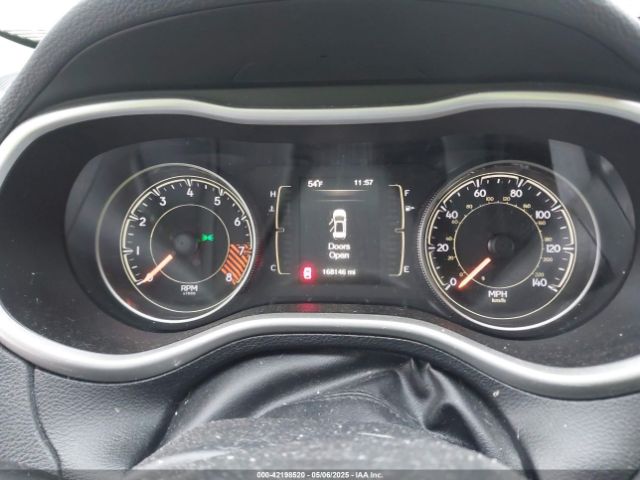 1C4PJMCS1EW190833 Jeep Cherokee Latitude