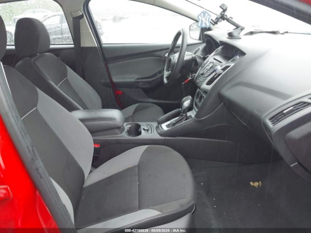 1FADP3K2XEL434662 Ford FOCUS SE