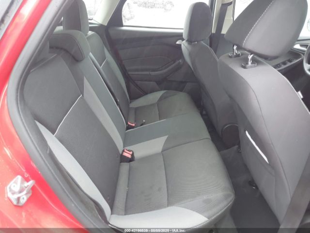 1FADP3K2XEL434662 Ford FOCUS SE