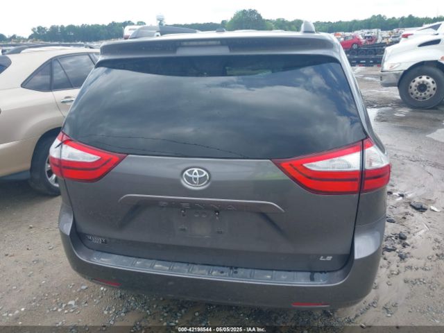 5TDKZ3DCXHS818669 Toyota Sienna Le 8 Passenger