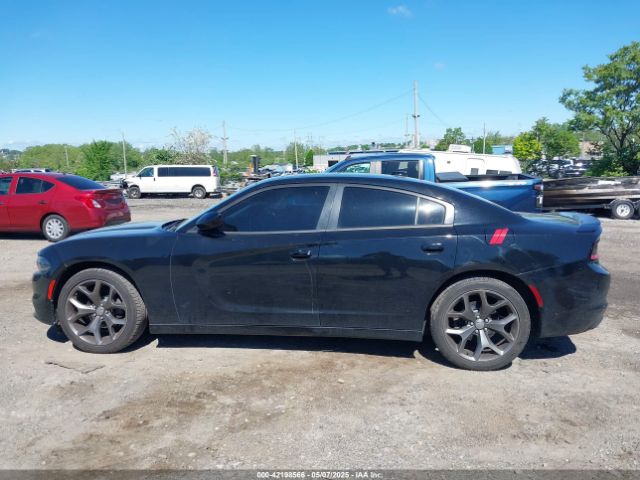 2C3CDXHG3FH836762 Dodge Charger Sxt