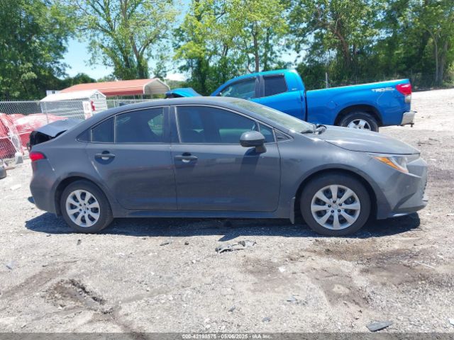 5YFB4MDE8SP272976 Toyota COROLLA LE