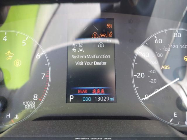 5YFB4MDE8SP272976 Toyota COROLLA LE