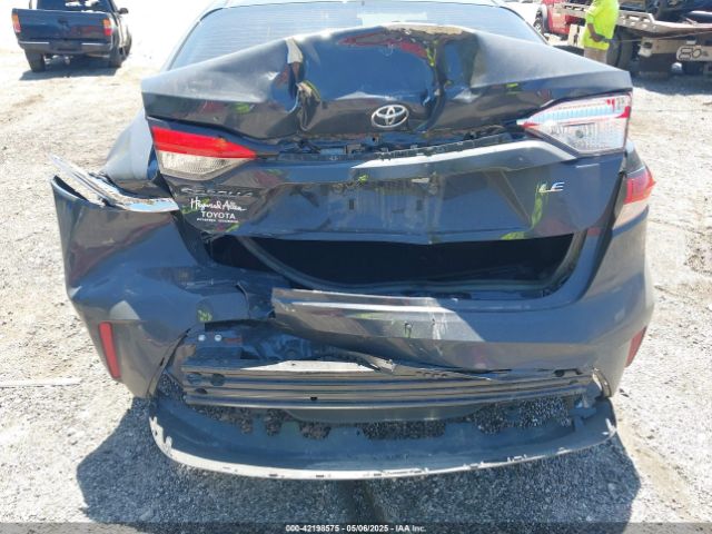 5YFB4MDE8SP272976 Toyota COROLLA LE