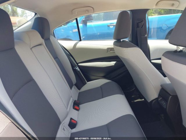 5YFB4MDE8SP272976 Toyota COROLLA LE