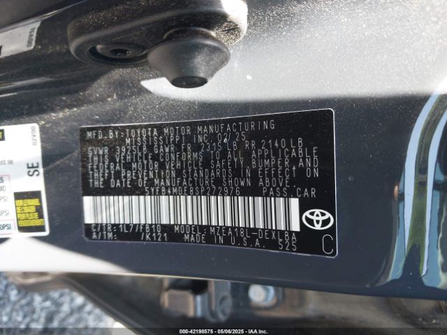 5YFB4MDE8SP272976 Toyota COROLLA LE