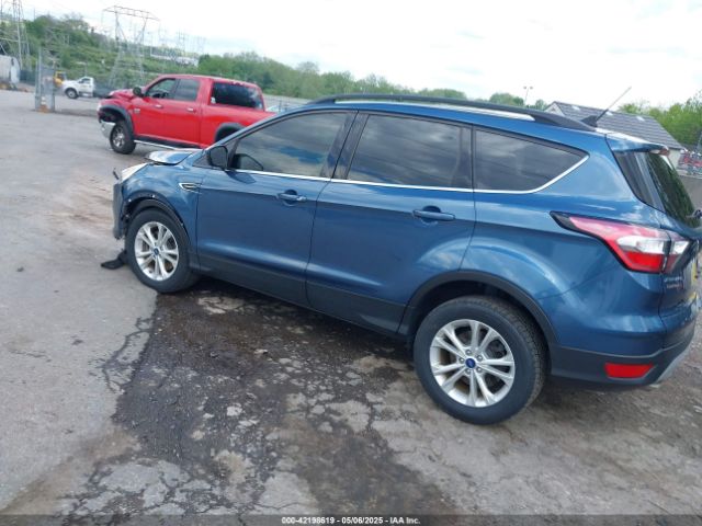 1FMCU9HD4JUC77589 Ford ESCAPE SEL