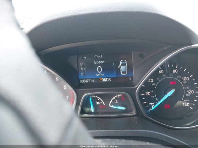 1FMCU9HD4JUC77589 Ford ESCAPE SEL