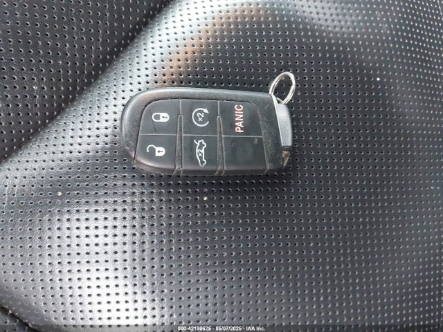 2C3CCAET9EH141833 Chrysler 300C