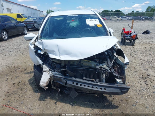 Nissan Versa Note S (sr) 2015 3N1CE2CP0FL403588 Image 13