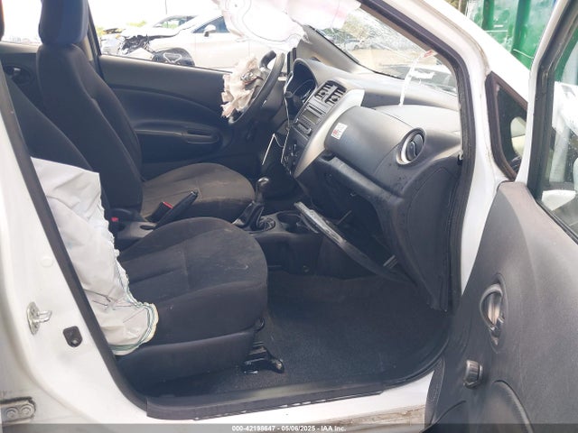 Nissan Versa Note S (sr) 2015 3N1CE2CP0FL403588 Image 5