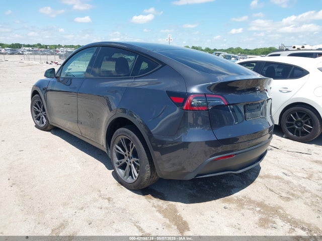 2025 TESLA MODEL Y 7SAYGDEE3SA364458 Photo 2