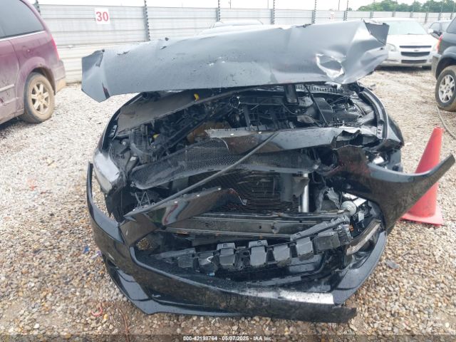 1FA6P8AM6F5308765 Ford Mustang V6