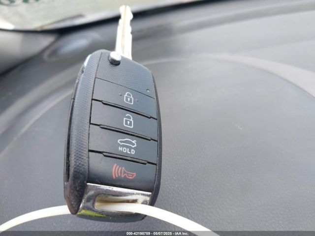 KNAFK4A61G5463113 KIA FORTE LX