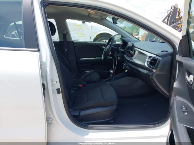 3KPA24ADXPE613557 KIA RIO LX