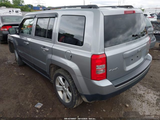1C4NJRFBXFD125802 Jeep Patriot Latitude